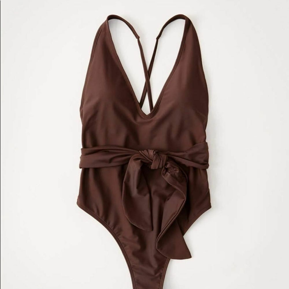 Abercrombie & Belted Deep-V One Piece Swimsuit XSMALL New - Picture 4 of 7